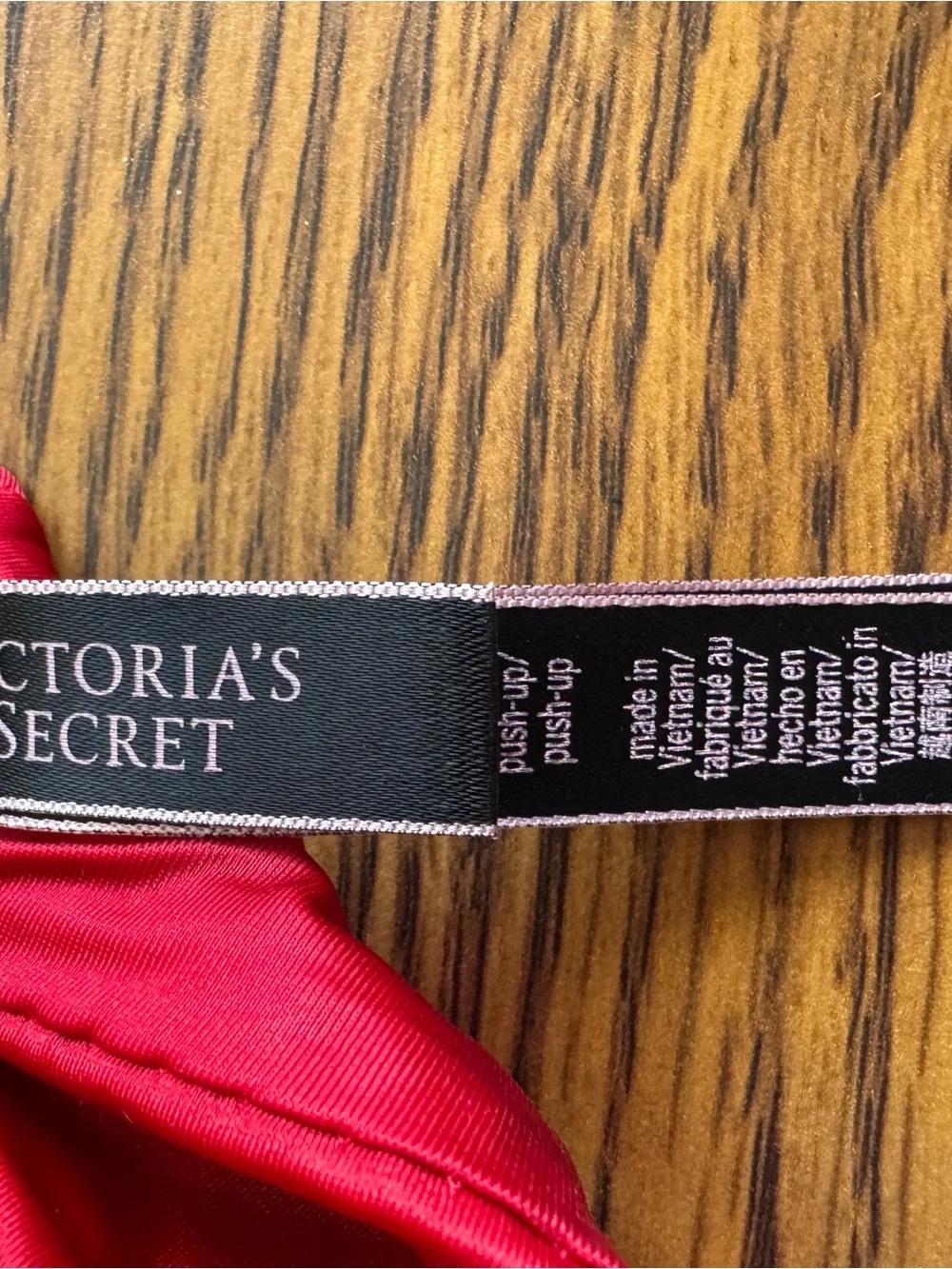 Victoria’s Secret Very Sexy Smooth Push-Up Bra in Red - 34DD NWOT - Picture 6 of 6